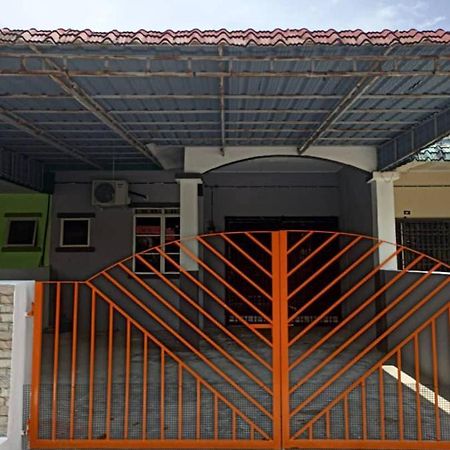 Homestay Musafir Kuala Kangsar Exteriér fotografie